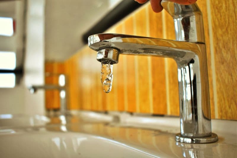Water filter maintenance service